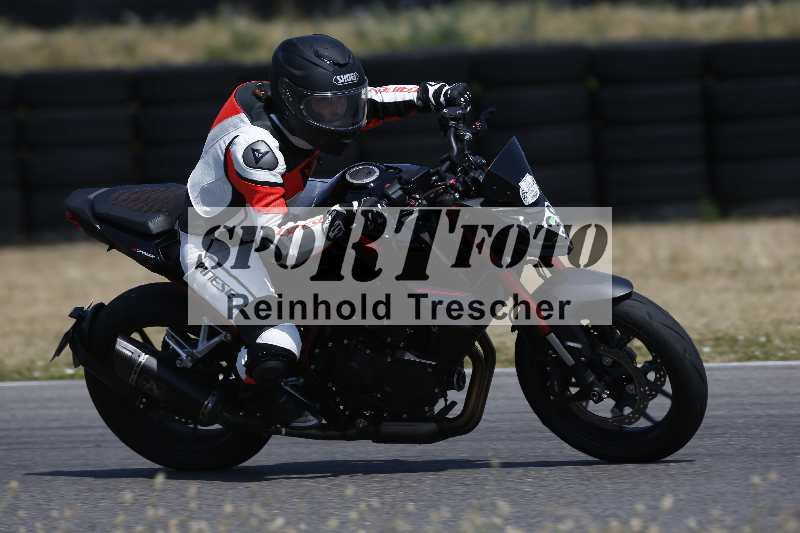 Archiv-2023/28 05.06.2023 Moto Club Anneau du Rhin/blanc-novice/38